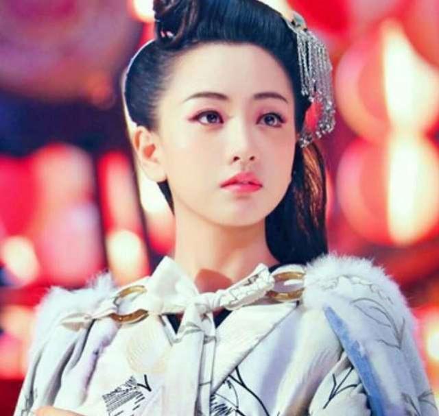 惊艳的倾国倾城古装美人 3037595589514ba9a982a4fbde34134d.jpeg