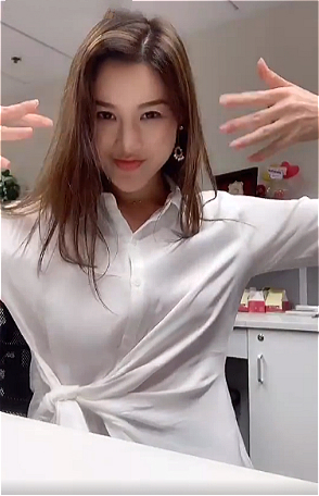 7年前被曝25万陪富豪过夜的tvb女星刘俐,2571天后又爆