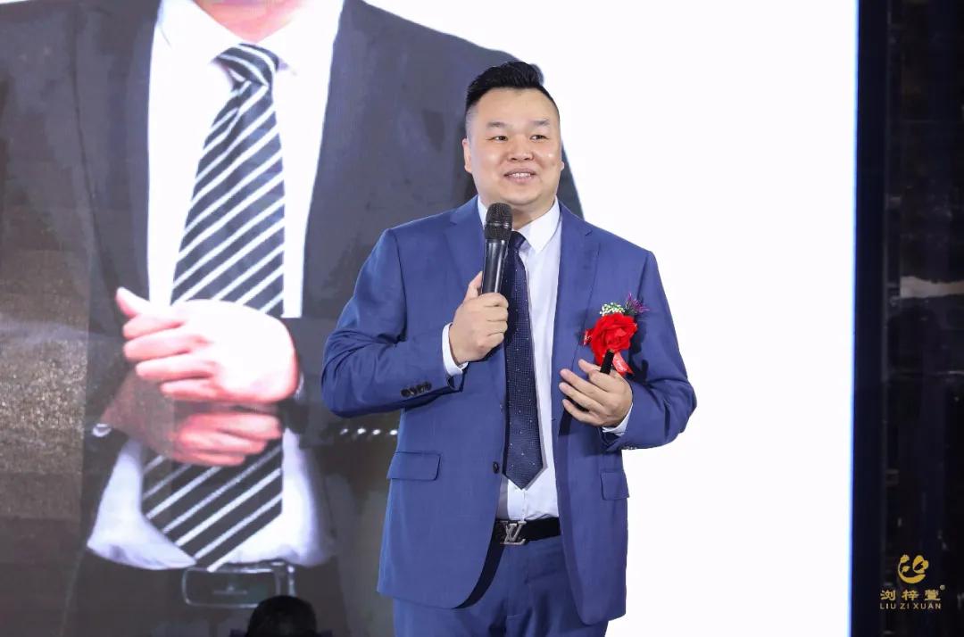 梓萱老总_梓萱(3)