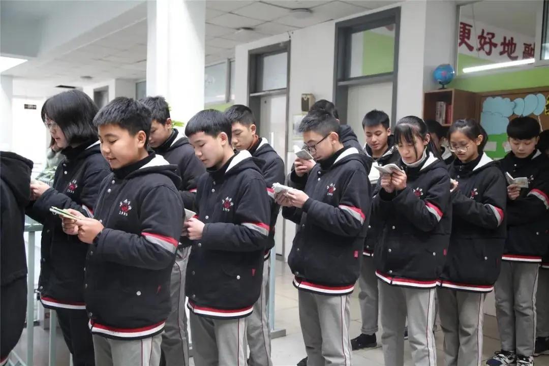 成都新津为明学校,一场"小本本革命"引发"活生生的变化"!