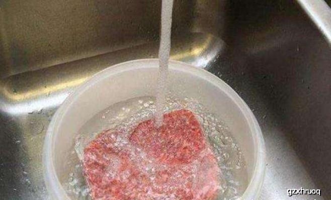 快速解冻猪肉的最好办法 a9d6b1dea5be42f994e55be3b47b9f9a.jpeg