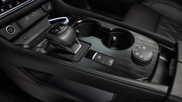 2021款日产奇骏亮相,内饰让人拍手称好,动力和变速箱却充满争议