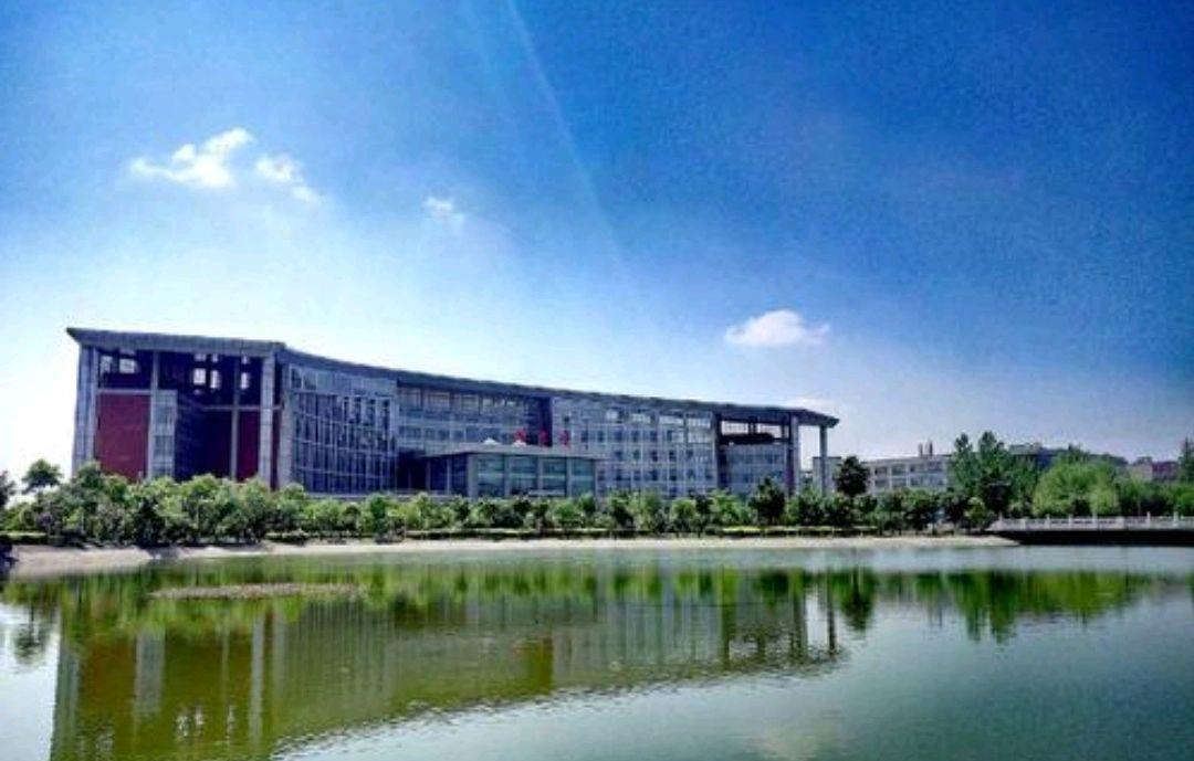 重庆地区这所非985高校的名气与985高校有得一拼，不是西南大学