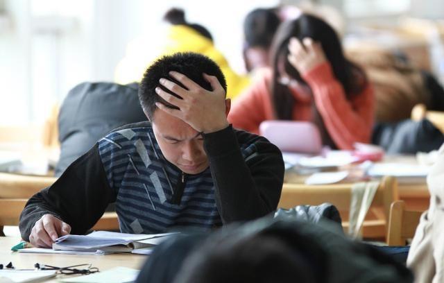 佛系女生裸考 1c255d5905be465e86388e67f41e48c1.jpeg