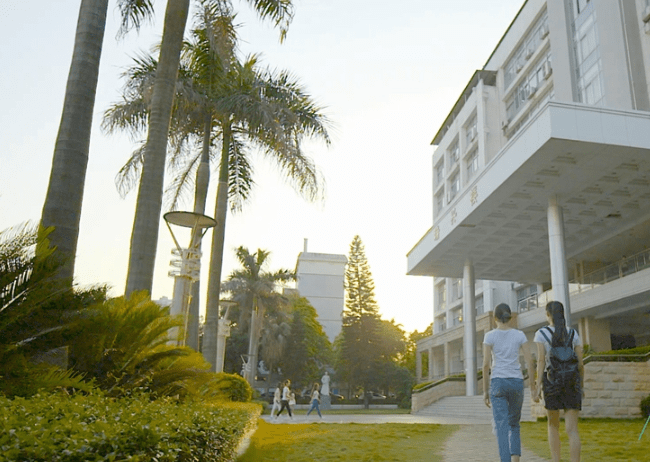 南宁师范大学师园学院读一年多少钱_南宁学院筹备南宁大学_南宁师范大学师园学院