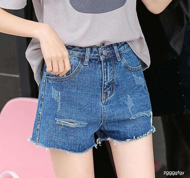 女生夏季短裤怎么穿 fafadca29f3e49998e6191f0176d277b.jpeg