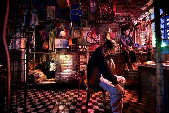 [香港]为何还是遍地“棺材房”和“蜂巢房”？，香港根本就不缺地