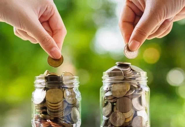 花11万缴纳社保，退休只有900元，算错了？人社局：原因在这里