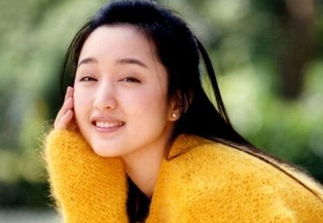 3天前, 深陷包养丑闻, 又遇羞辱门, 曾隐退10年的杨钰莹又爆新情况