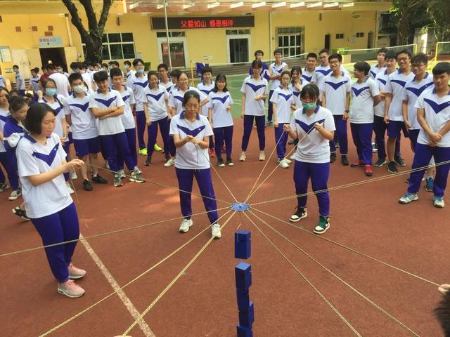 金榜题名|金榜题名季 | 轻松一夏，自信“应战”第四中学凤凰花开时