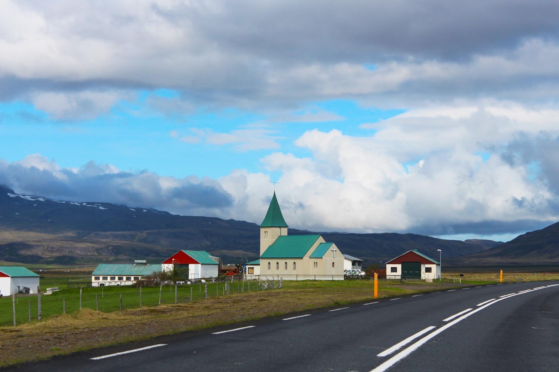 冰岛gdp人均排名_冰岛极光