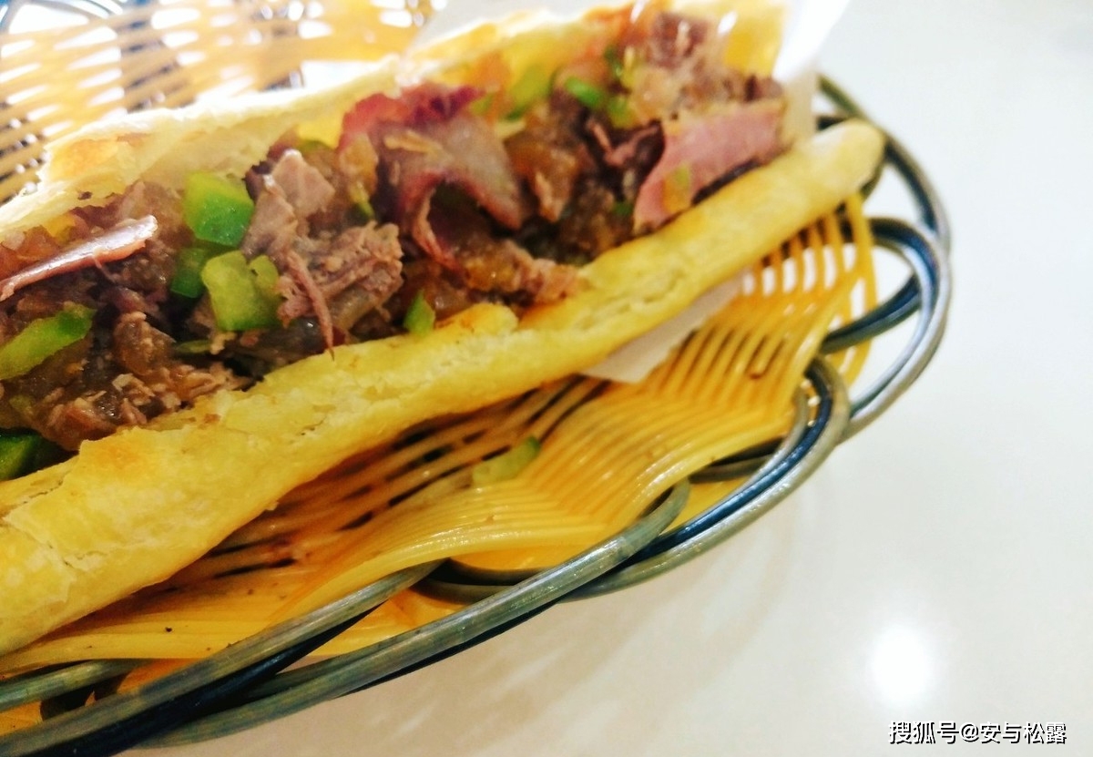 原创教你做肉夹馍,孜然牛肉鲜香入味,超美味,学会它能去摆夜市地摊