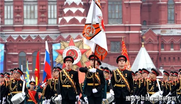 什么时候还有阅兵仪式 93bc3820e644426b961a90f5f736d681.jpeg