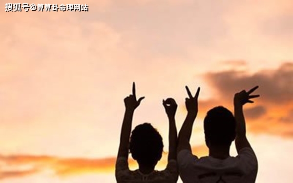 什么是年命 a6483b1d016449f2985f542fe56336e4.jpeg
