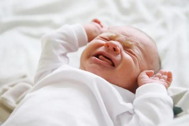 新生儿|教你新生儿夏季如何预防痱子！4招秘诀