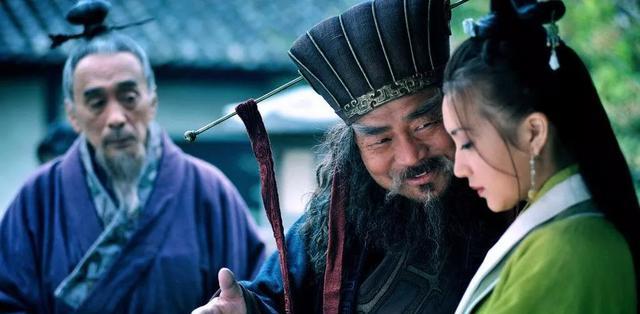 三国王允的过人之处,不是把董卓干掉,而是把貂蝉炒成"