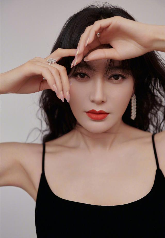 秦岚:我就不会娶你现代李小龙警告刘亦菲:如果你不把国籍改回来