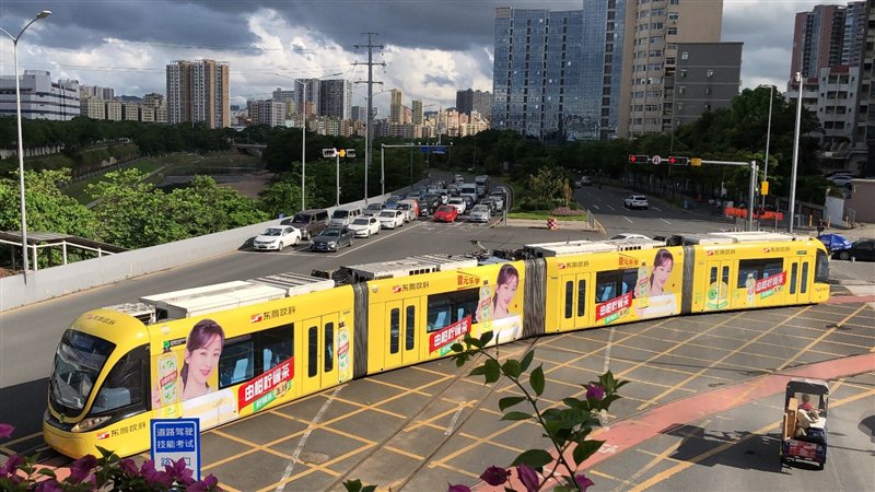 旺季|茶饮市场旺季已来，东鹏饮料由柑柠檬茶“王炸”势头正劲