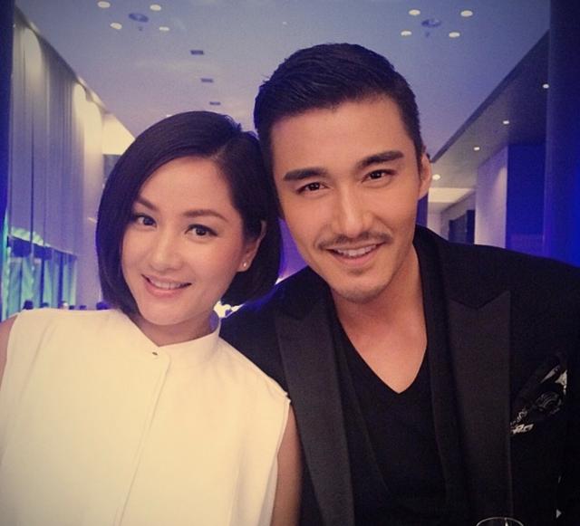 李亚鹏|原创胡兵晒合影为49岁瞿颖庆生，两人驻颜有术登对养眼，友谊长存