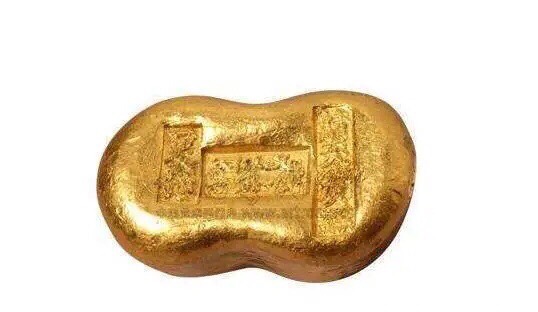 中国一个春拍上,元代王开权铺五两金锭,估价24万元,成交价达到了115.