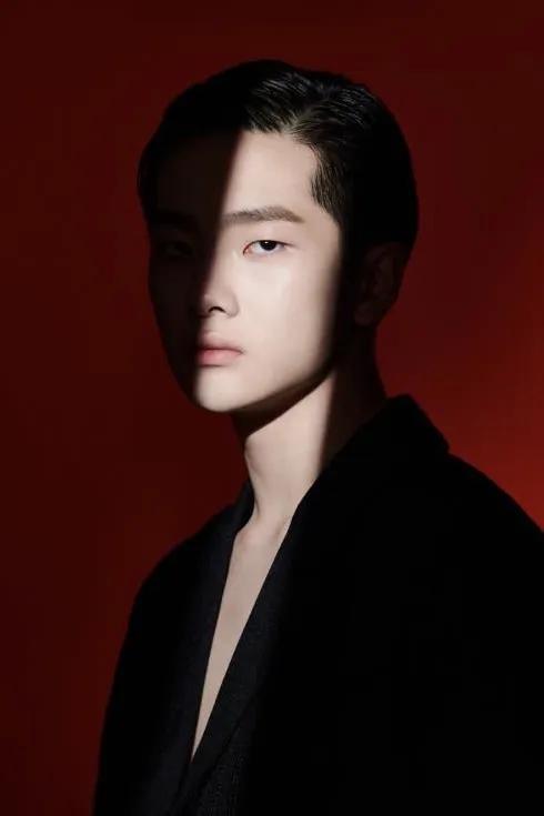 魔咒|创系列IP步入第三年，团体偶像打破“出道即巅峰”魔咒了吗？