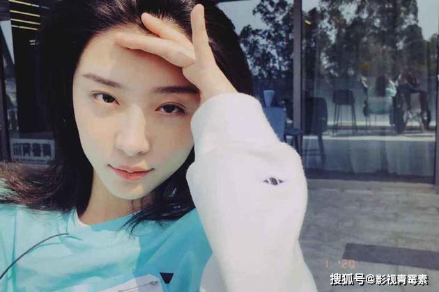 著名导演关锦鹏痛批伊能静拉踩梅艳芳:什么时候轮到她指手画脚?