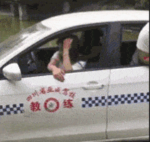 原创
幽默笑话,晚自习时班里一男生偷溜出去打球,班主任知道了