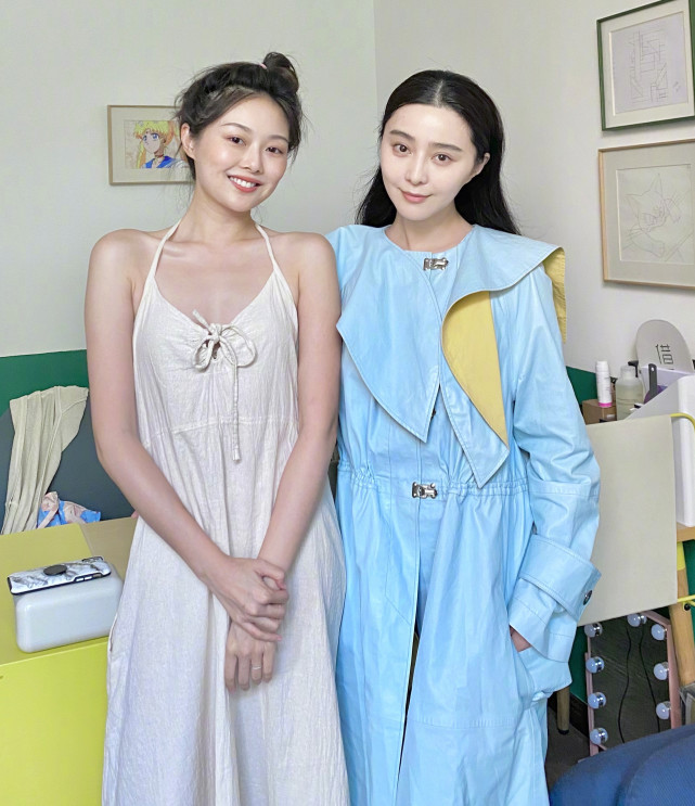 与网红合影颜值遭碾压？范冰冰回应了！获赞高