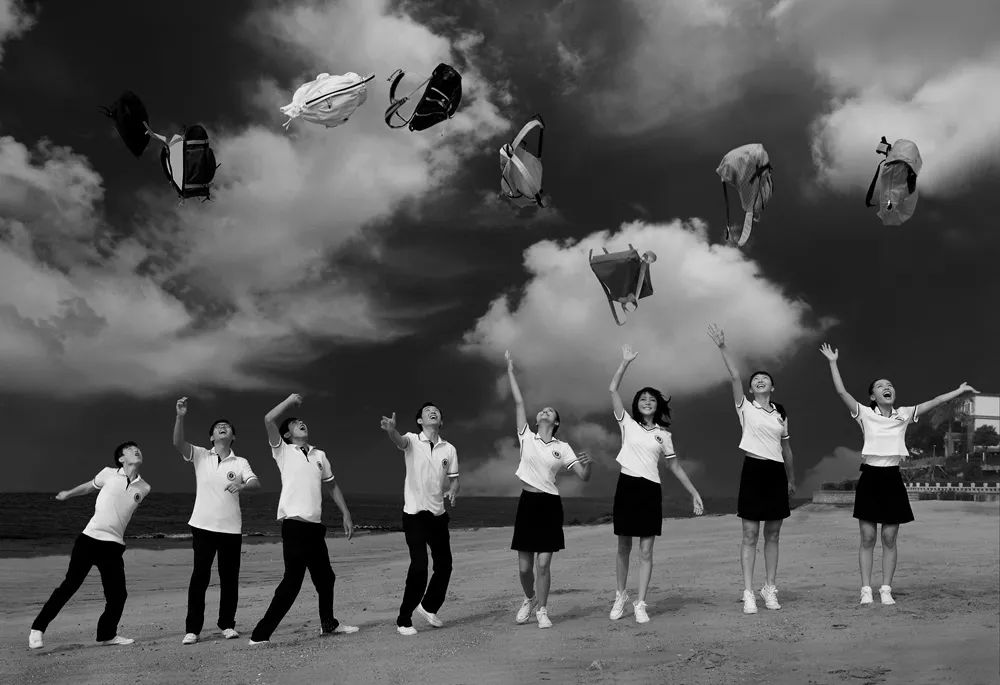 干一杯!敬我们终将逝去的青春......