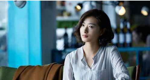 相比自以为是却炒糊的伊能静，万茜才是《乘风