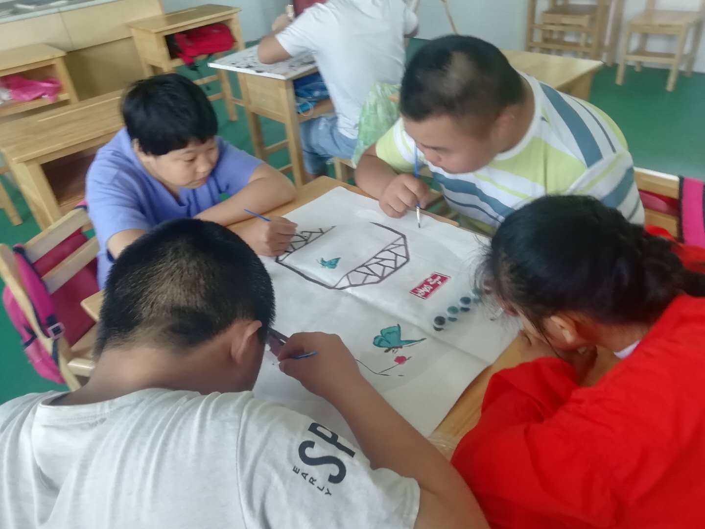 数字油画 采撷梦想——牌楼培智学校七年级特色课程