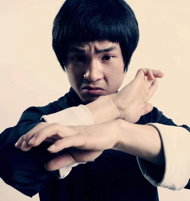 古力娜扎|现代李小龙炮轰九大男演员：个个都占古力娜扎便宜，数窦骁最主动