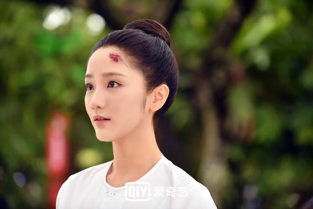 小娘惹|女人不用听天由命，一出好戏《小娘惹》，带来三代人的岁月之战