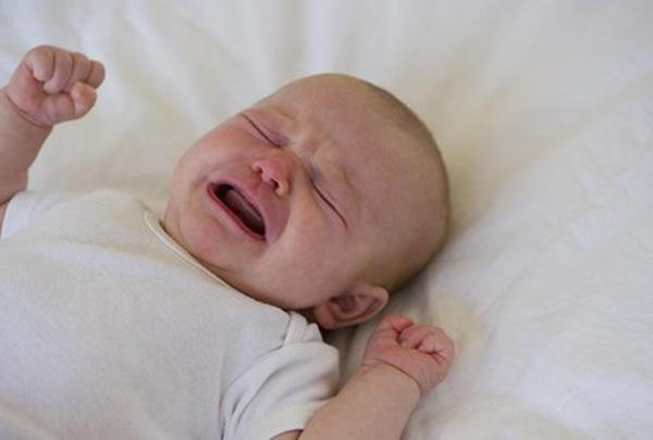 宝宝几个月开始发育缓慢 dee01bc529814c3eafc396ec0fa94b7e.jpeg