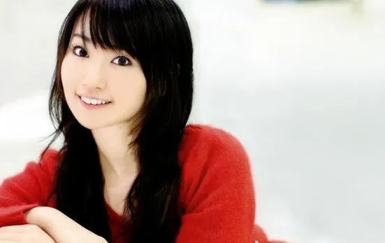 圈内人|恭喜！40岁知名女星突然宣布结婚，老公也是圈内人？