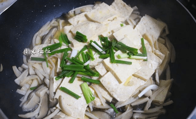 炖豆腐最好吃的调料 37da4b9f4c174fa483d6900e6a3835e5.png