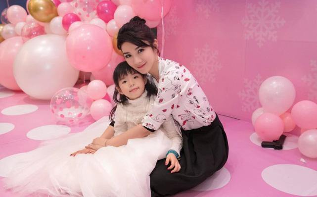 黄毅清贩毒被判15年, 黄奕这下大仇得报,只是