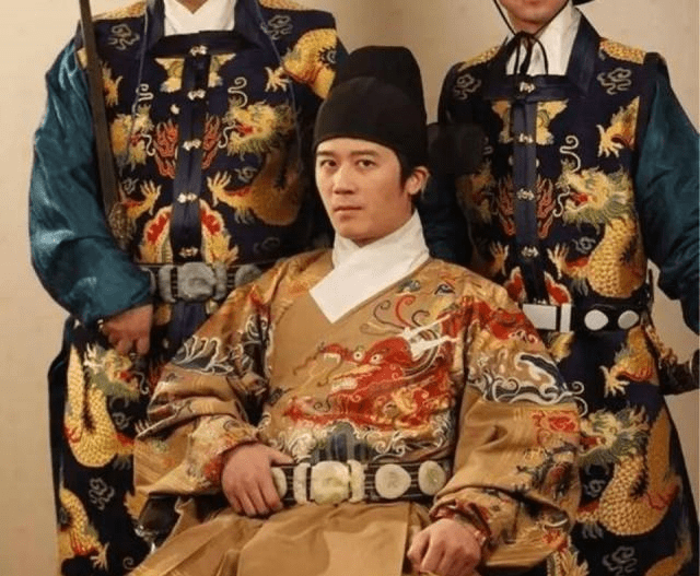 网友:大明锦衣卫的服装是古代最帅的官服,没有之一不接受反驳_飞鱼
