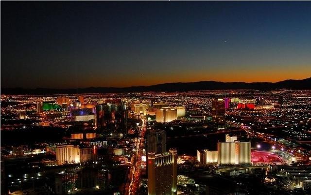 2020gdp银川第几_银川火车站(2)