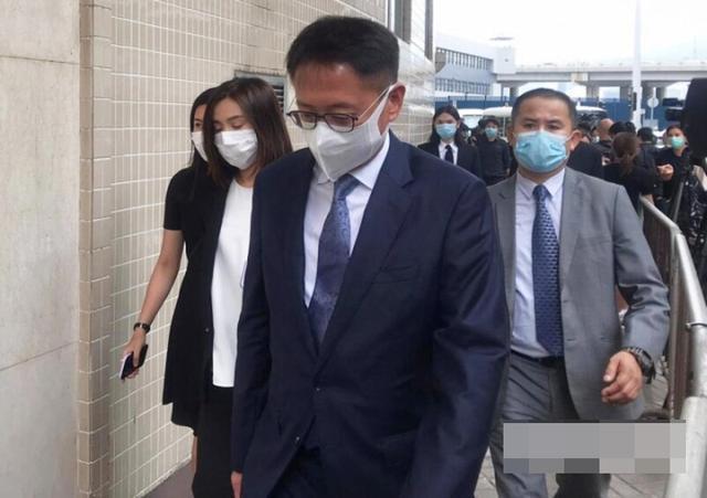 李嘉欣带老公参加贵妇趴稳居C位,许晋亨老得太快