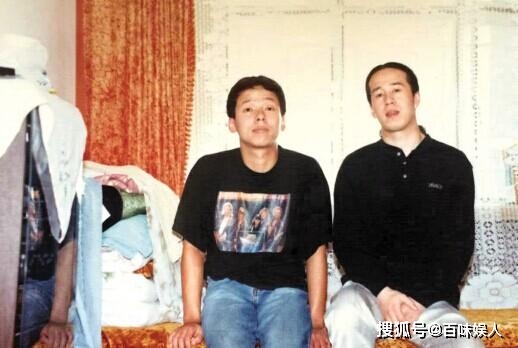 杨坤:落魄时吃软饭,为何48岁仍单身?
