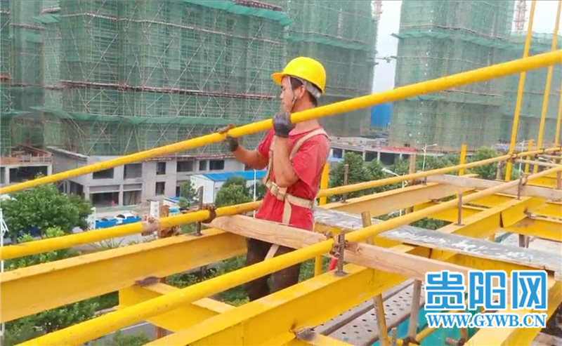 黔视频 | 贵州“古筝哥”走红网络,梦想是做一