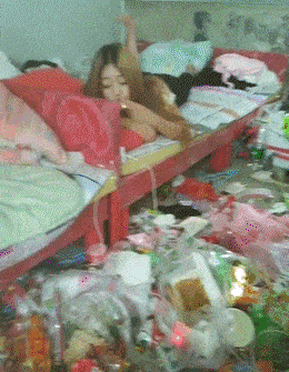 原创
什么情况?中毒了吗?