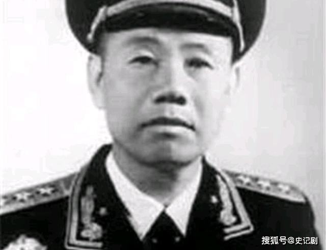 原创1933年红四方面军整编后, 用有几个军? 军长后来担任什么职位
