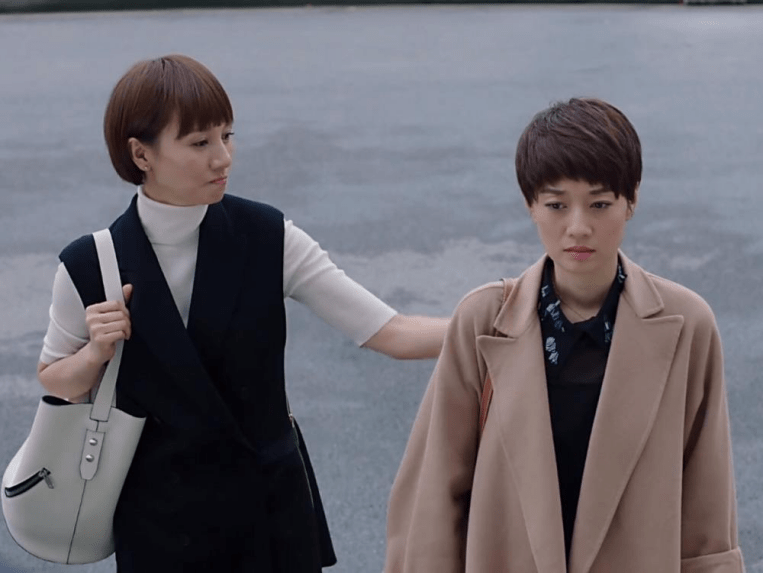 服装|贫困女穿大牌、演员营销私服，现代剧服装造型听谁的？