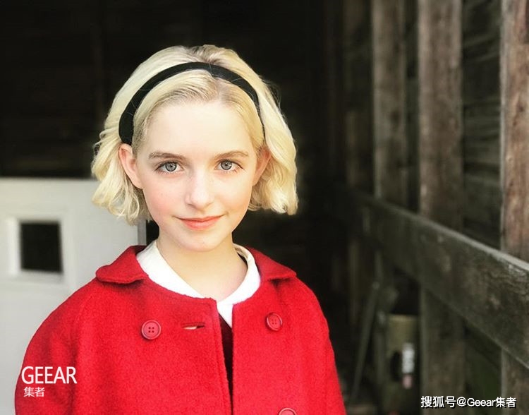 观众|原创这位好莱坞曾经的御用童星，已经长成亭亭玉立的少女！