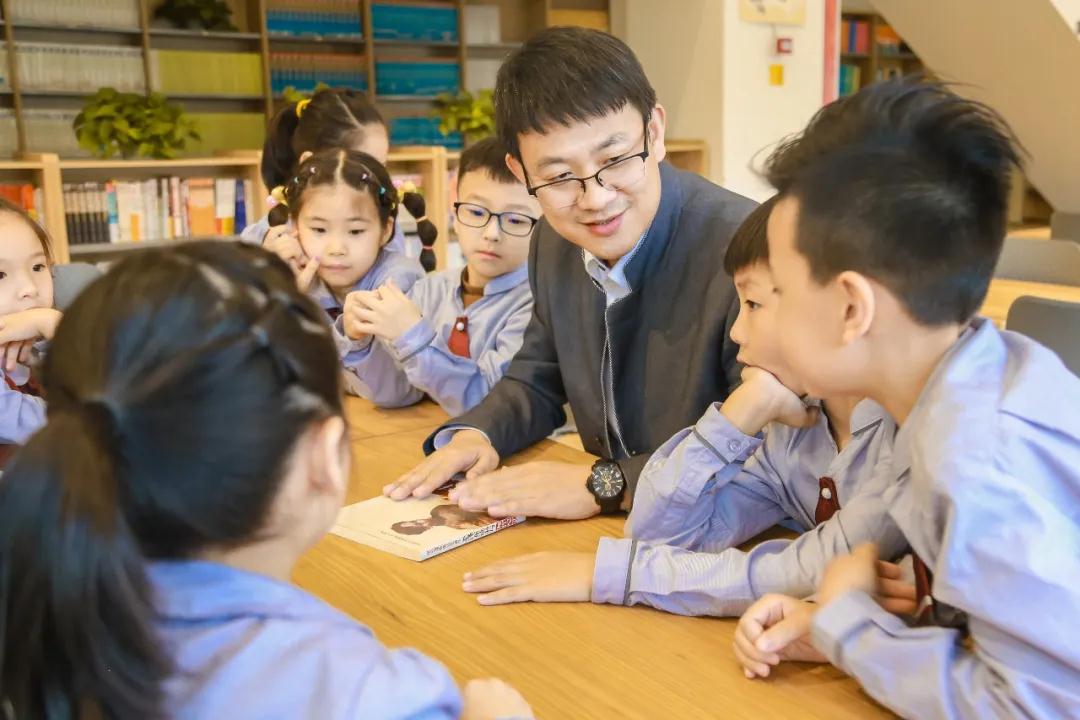 让学生赢在未来有为明夙夜绸缪专访为明深圳宝安校区执行校长宫锐