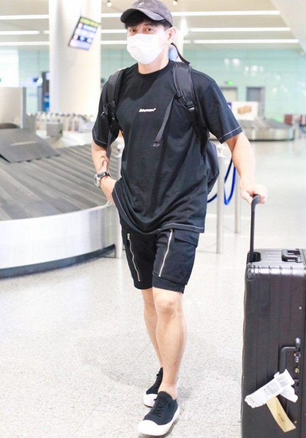 刘诗诗|50岁吴奇隆帅颜恢复，身材恢复不再油腻，刘诗诗改造终于成功