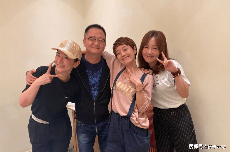 黄毅清被判15年后,前妻黄奕首次发文,晒女王范儿美照霸气十足