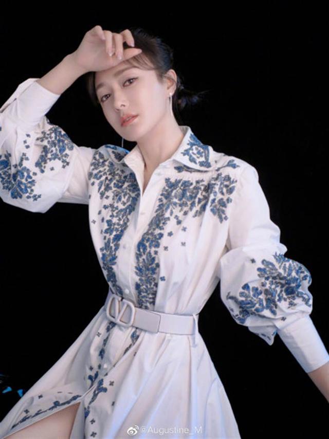 外界|秦岚40岁的真实身材状态让外界惊艳，粉丝：仙女又美出新高度